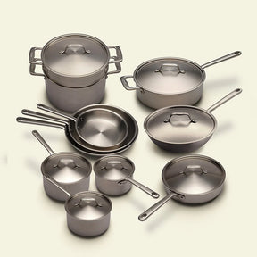 Alma Kitchenware – Kjøkkenbatteri i rustfritt stål, 19 deler